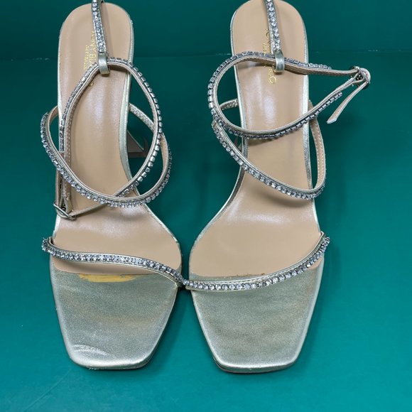 Tony BiancoShy Sandal